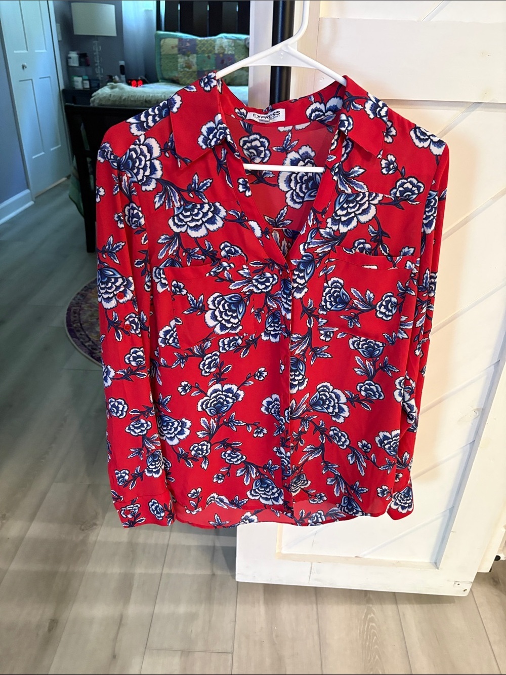 Express Red Floral Button-Front Blouse - Picture 4 of 4